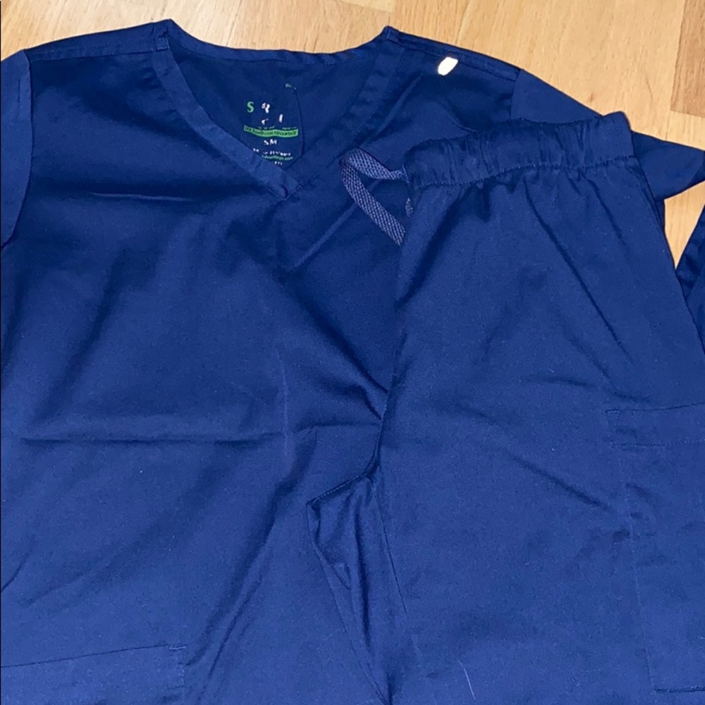 Navy scrub. Top and bottom